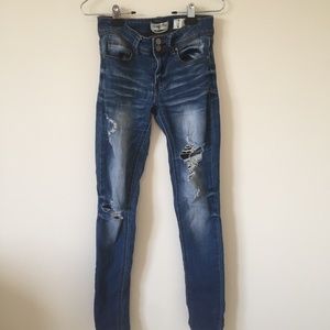 ☆ dark wash distressed jeans ☆